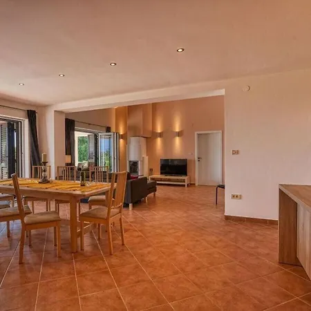 Casa Ina Al Mare Villa *