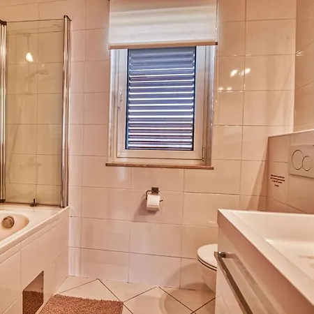 Casa Ina Al Mare Sveta Marina