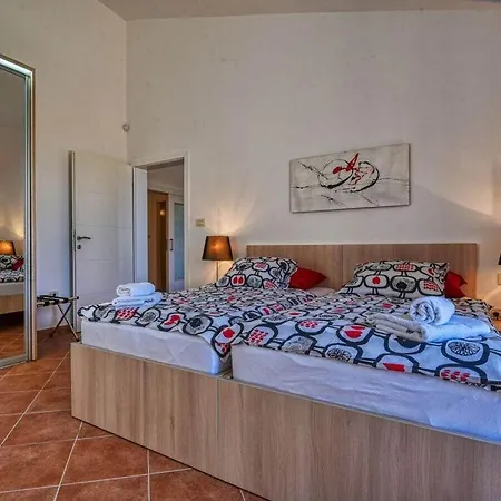 Casa Ina Al Mare Villa *